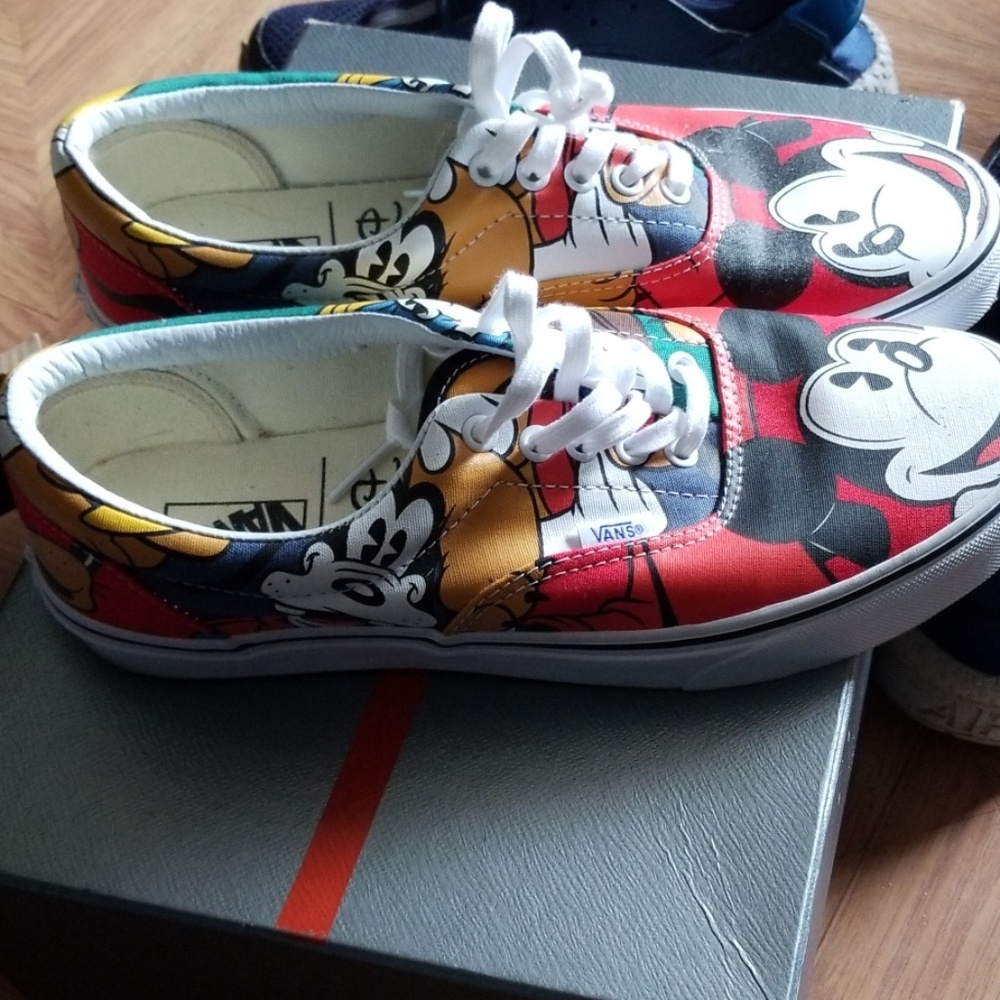 Men's Disney Vans